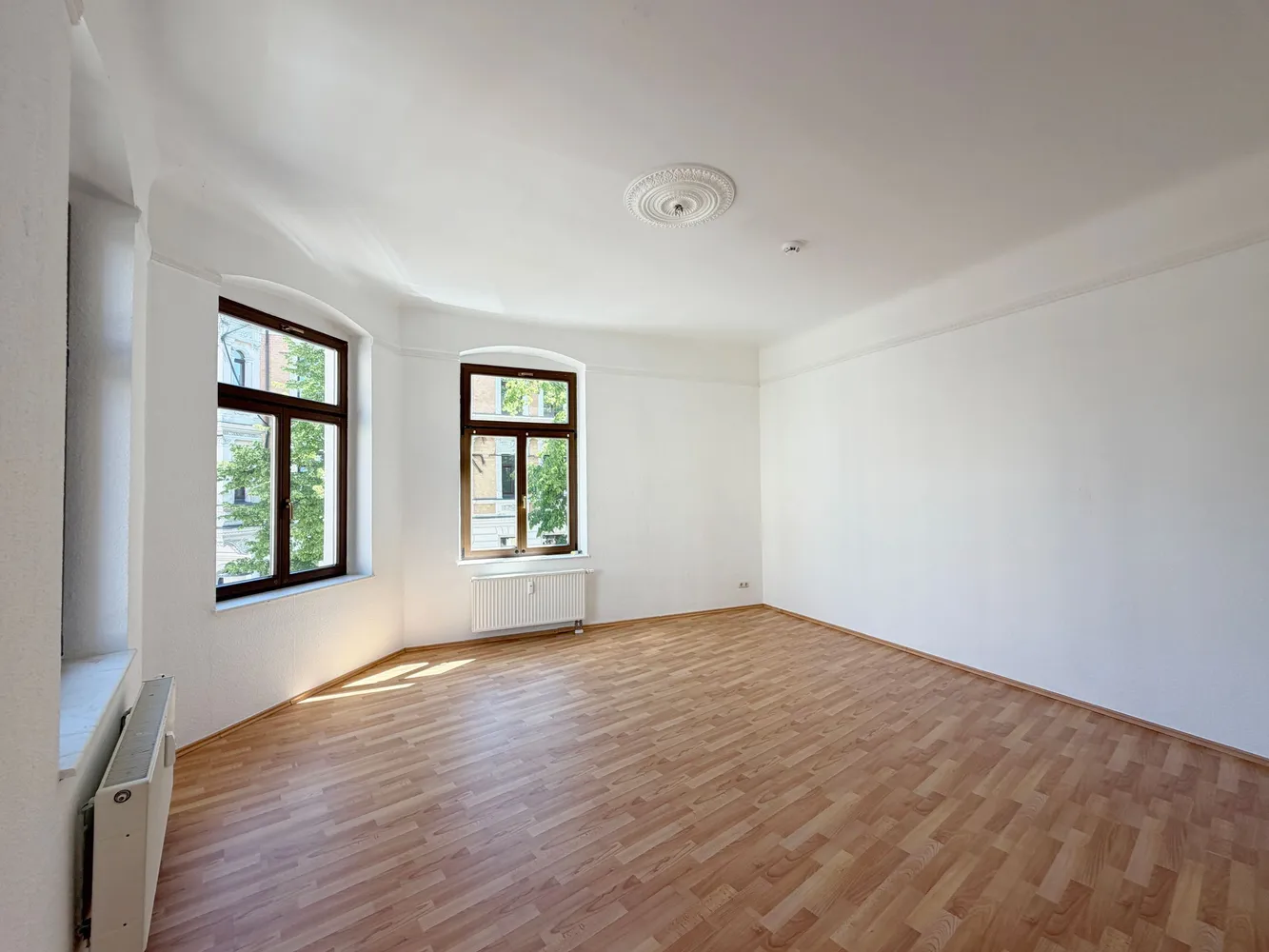 4 Zimmer Wohnung mit 87 m² in Halle (Saale) – Bild 2