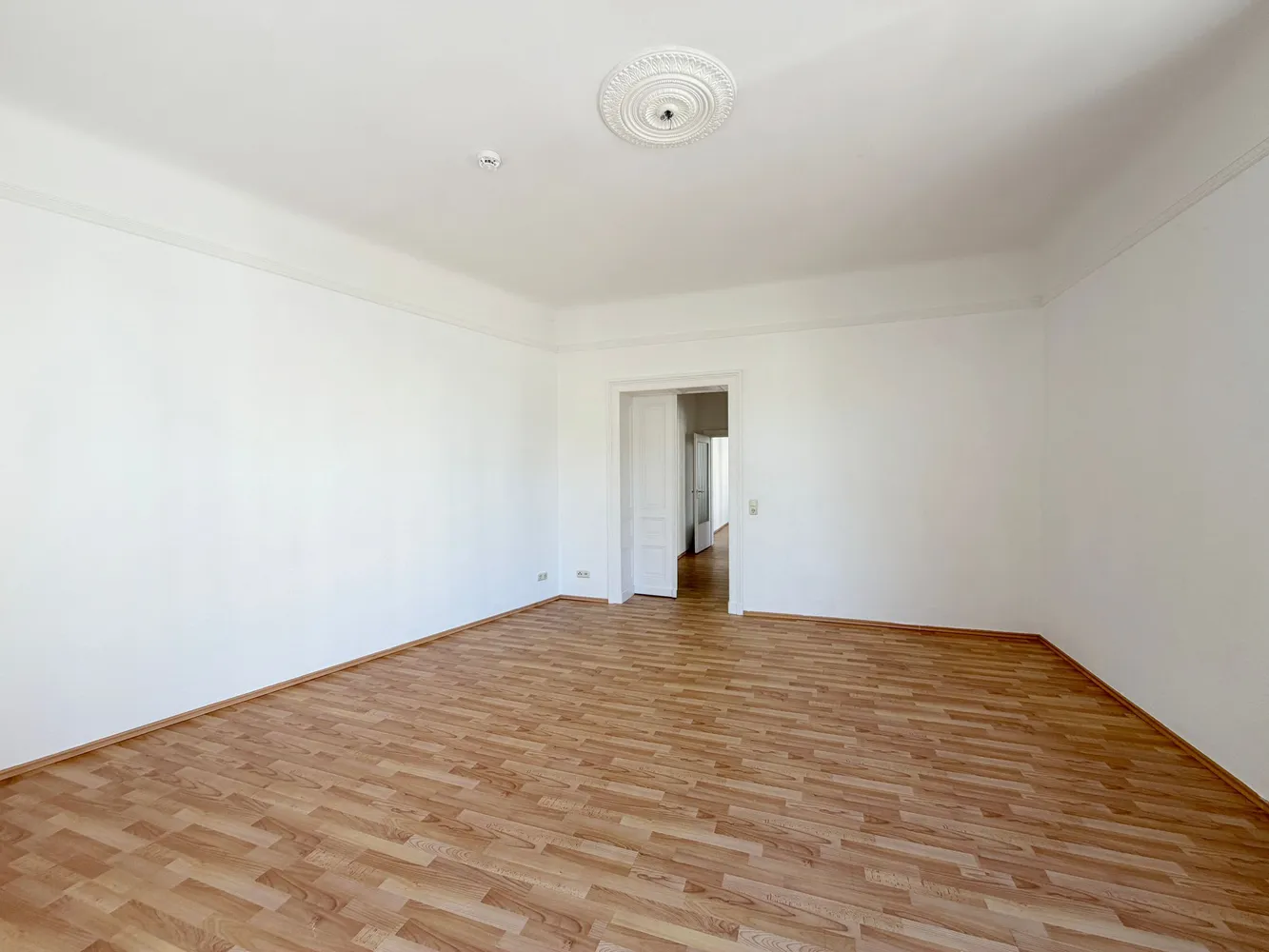 4 Zimmer Wohnung mit 87 m² in Halle (Saale) – Bild 3