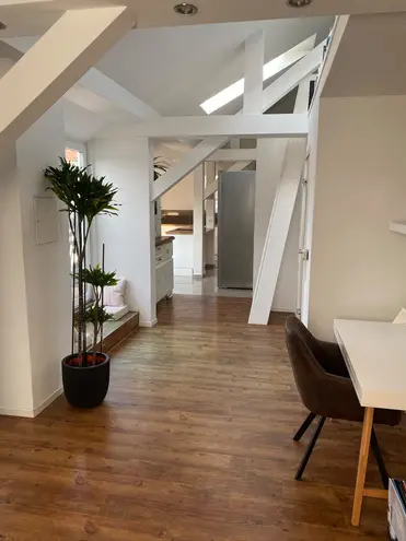 4 Zimmer Wohnung mit 115 m² in Stuttgart – Bild 9