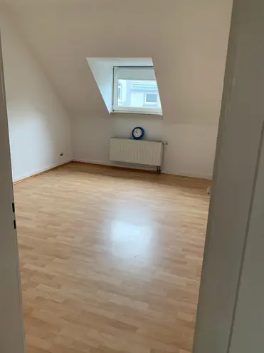 3 Zimmer Wohnung mit 69 m² in Düsseldorf – Bild 2