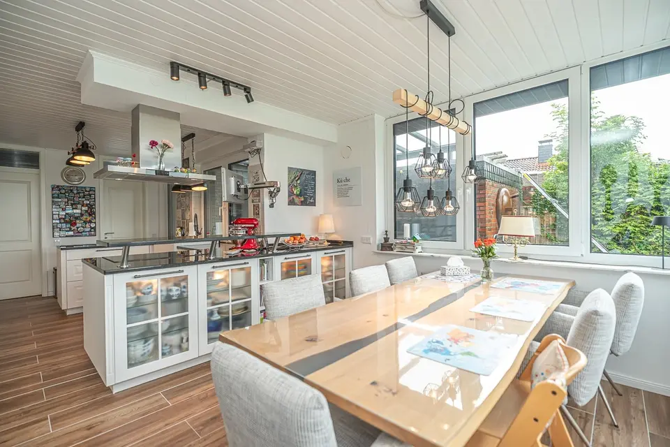 5 Zimmer Haus mit 265 m² in Emden – Bild 2