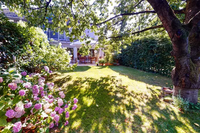 6 Zimmer Haus mit 189 m² in Düsseldorf – Bild 12
