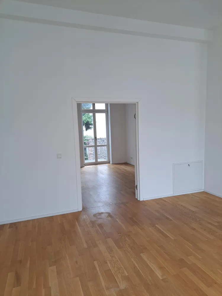 4 Zimmer Wohnung mit 109 m² in Krefeld – Bild 1
