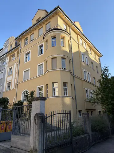 4 Zimmer Wohnung mit 86 m² in Augsburg – Bild 1