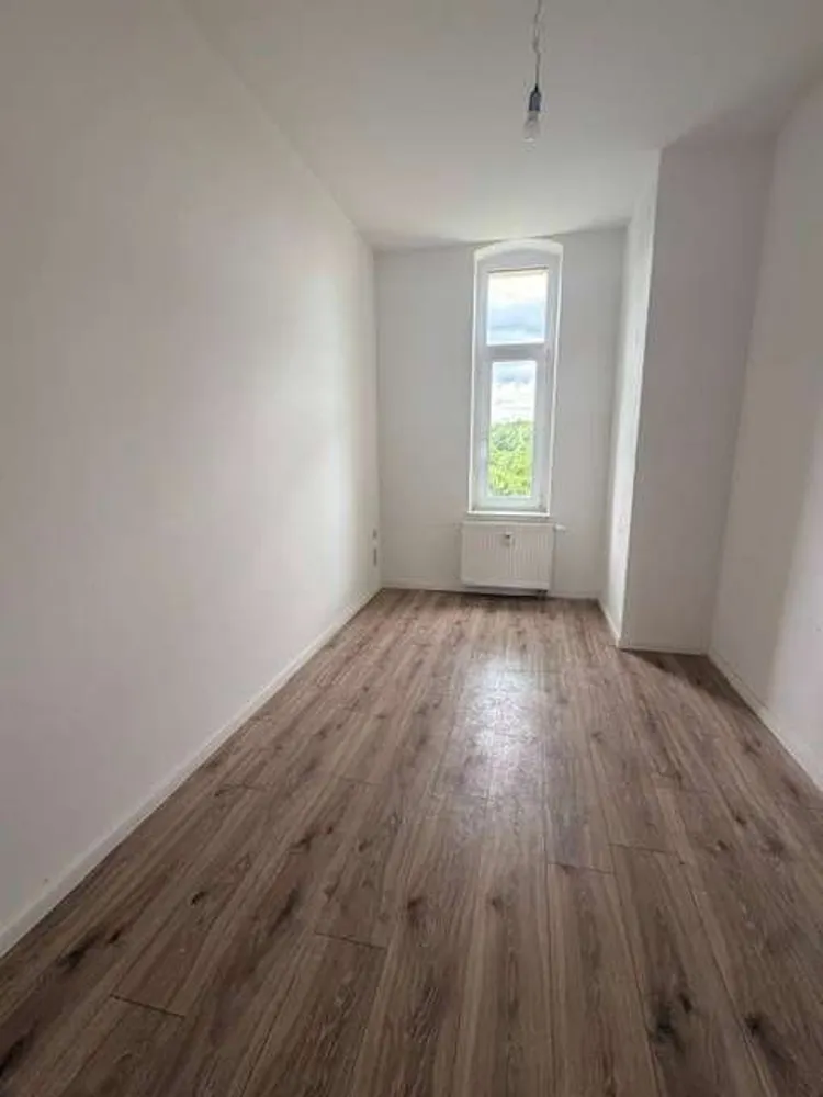 4 Zimmer Wohnung mit 94 m² in Plauen – Bild 6