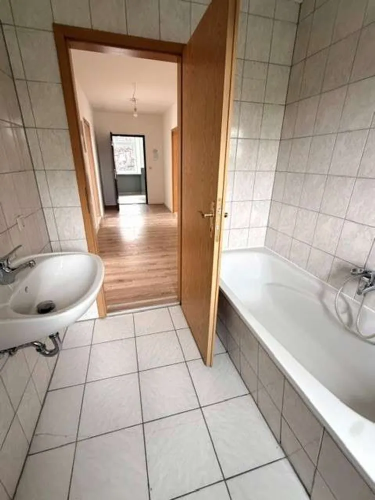 4 Zimmer Wohnung mit 94 m² in Plauen – Bild 7