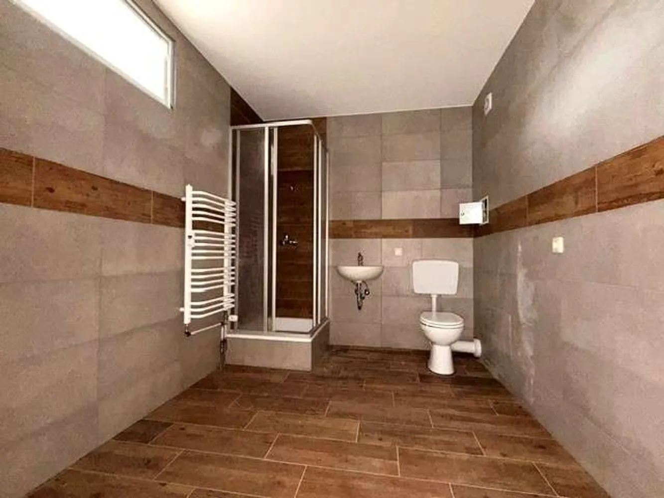 4 Zimmer Wohnung mit 94 m² in Plauen – Bild 8