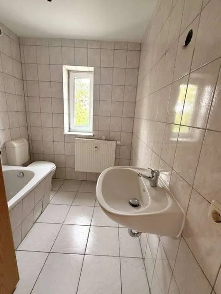 4 Zimmer Wohnung mit 94 m² in Plauen – Bild 9