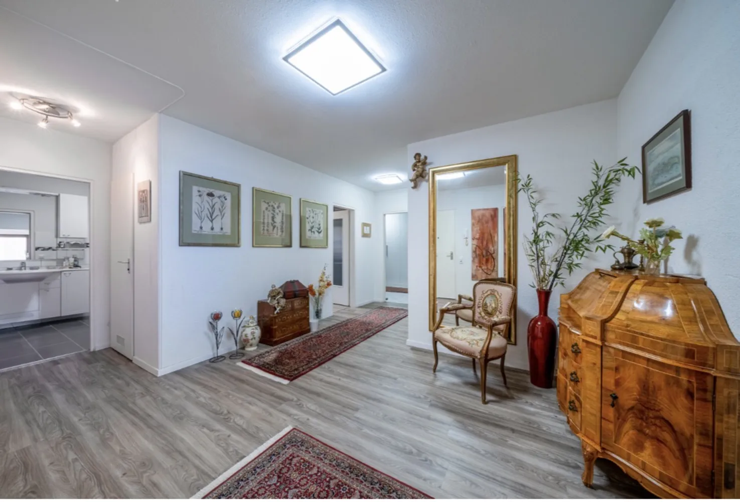 4 Zimmer Wohnung mit 107 m² in Konstanz – Bild 2