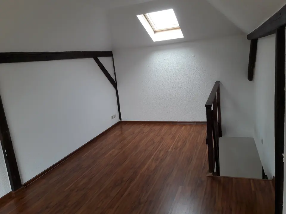 4 Zimmer Wohnung mit 100 m² in Gera – Bild 2