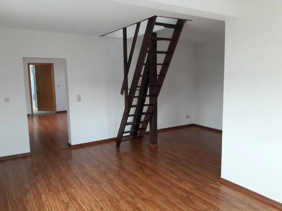 4 Zimmer Wohnung mit 100 m² in Gera – Bild 4