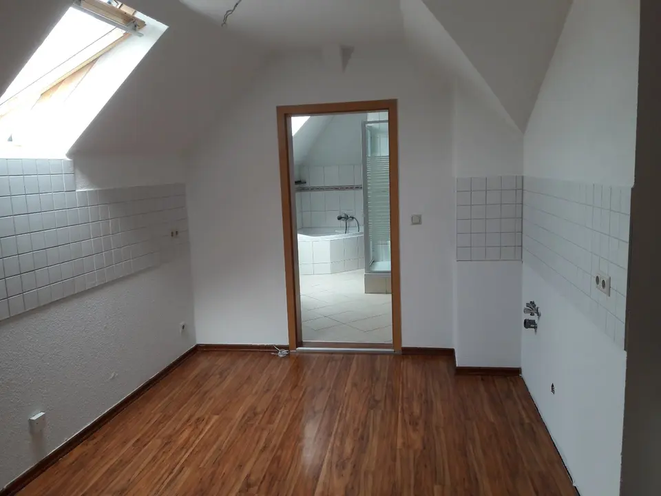 4 Zimmer Wohnung mit 100 m² in Gera – Bild 5