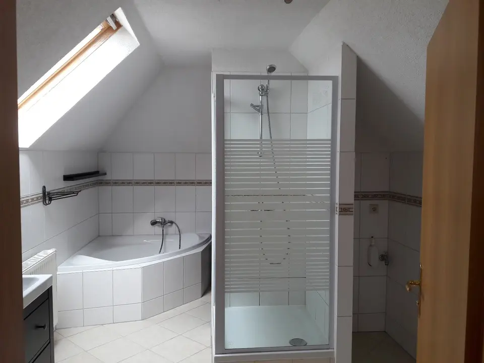 4 Zimmer Wohnung mit 100 m² in Gera – Bild 8