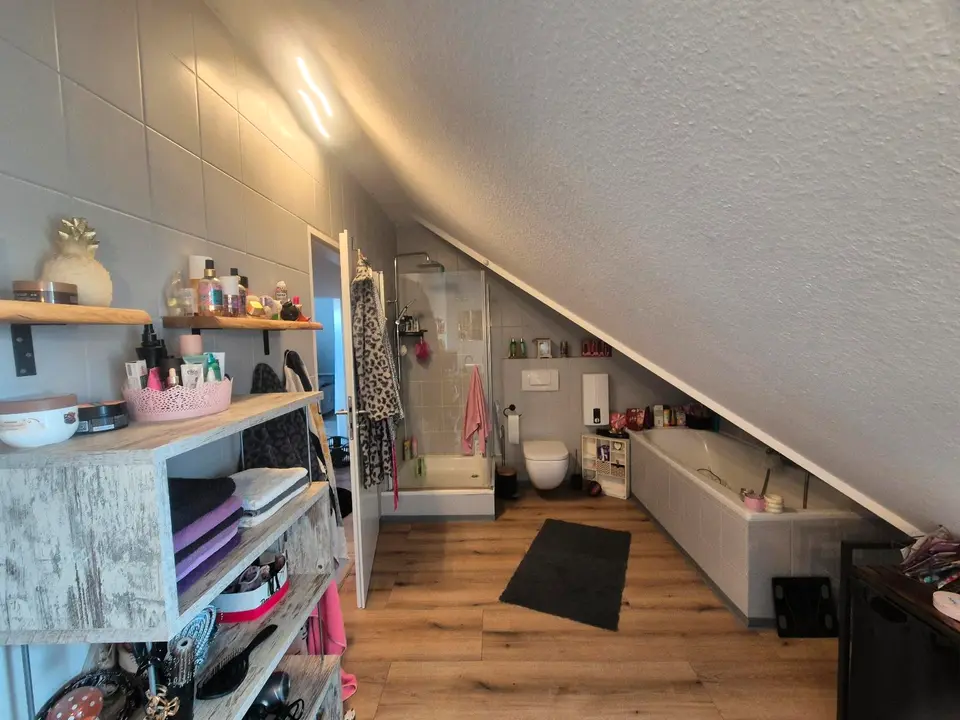 4 Zimmer Wohnung mit 102 m² in Detmold – Bild 10
