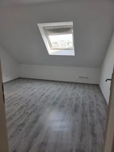 2 Zimmer Wohnung mit 75 m² in Neuss – Bild 5