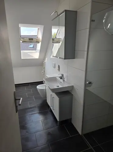 2 Zimmer Wohnung mit 75 m² in Neuss – Bild 7