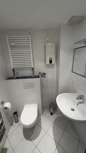 2 Zimmer Wohnung mit 40 m² in Düsseldorf – Bild 4