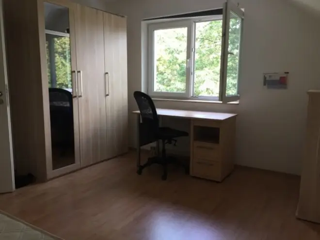10 Zimmer Wohnung mit 20 m² in Aachen – Bild 4