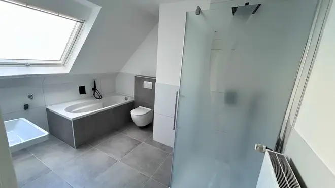3 Zimmer Wohnung mit 106 m² in Solingen – Bild 2