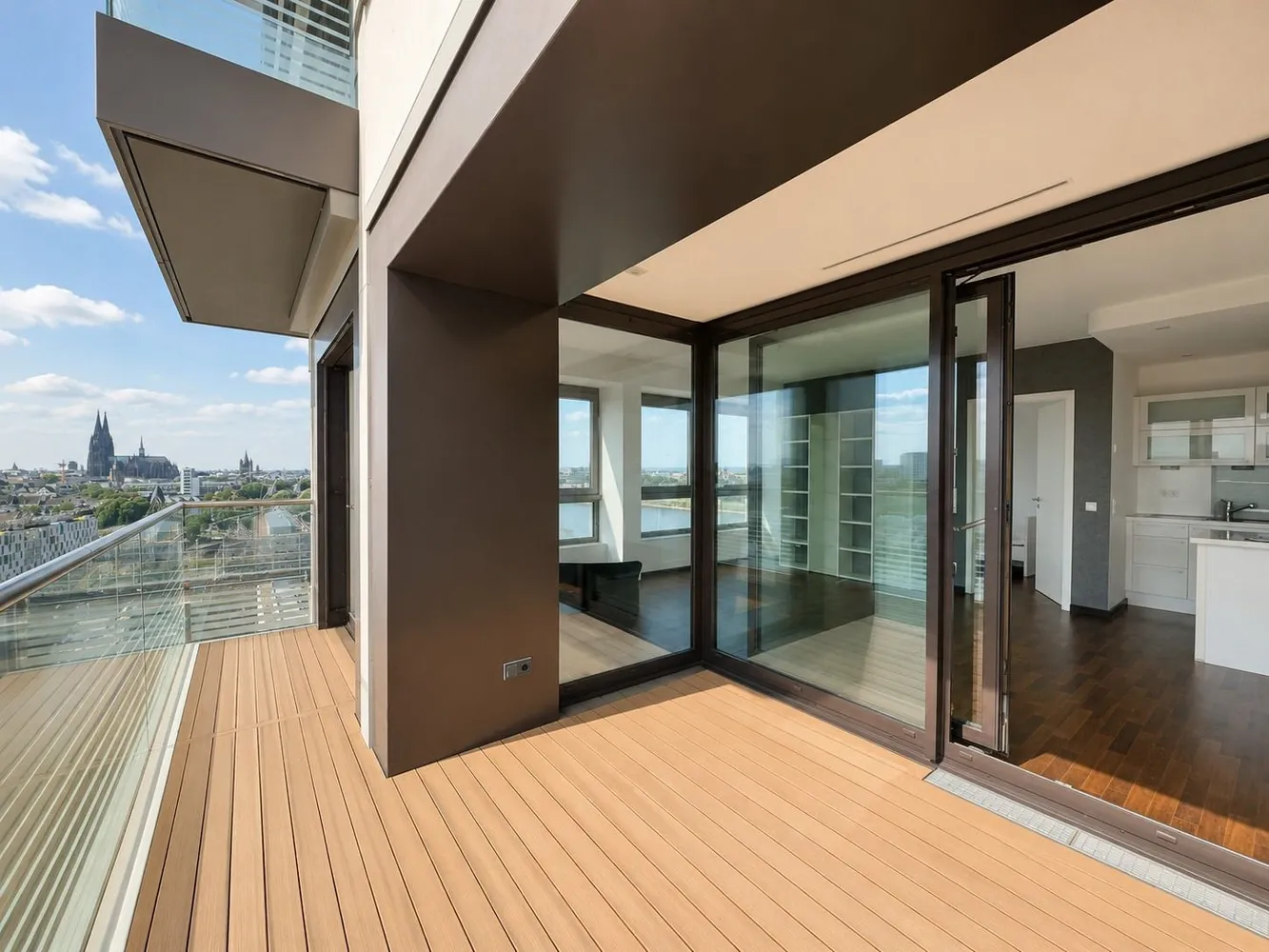 3 Zimmer Wohnung mit 132 m² in Köln – Bild 1