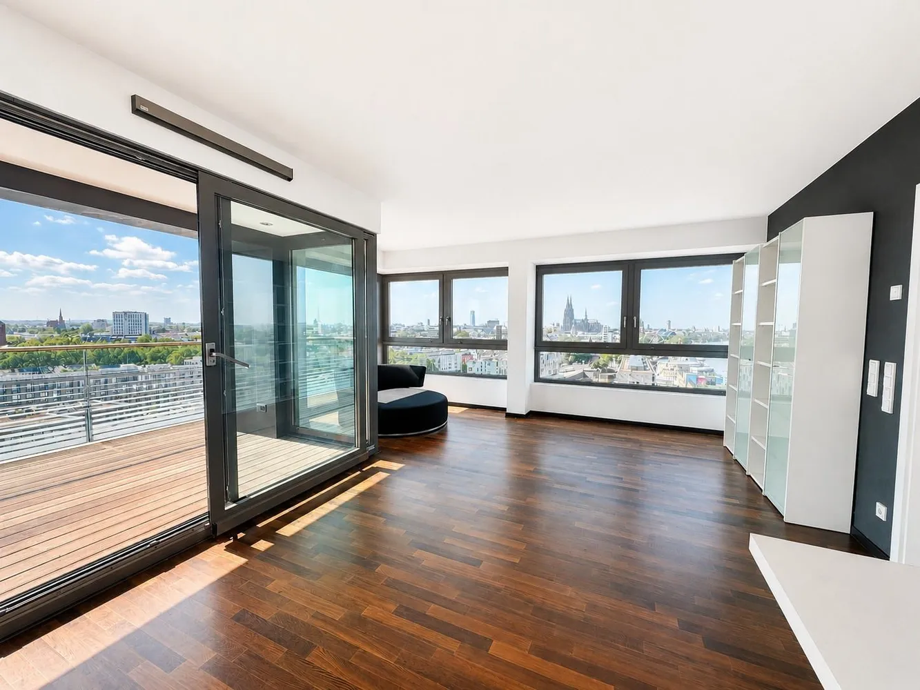 3 Zimmer Wohnung mit 132 m² in Köln – Bild 2