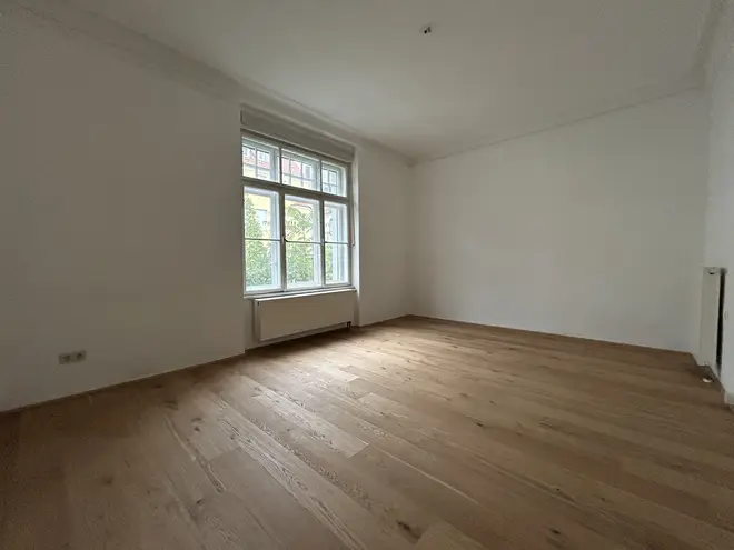 5 Zimmer Wohnung mit 106 m² in Augsburg – Bild 1