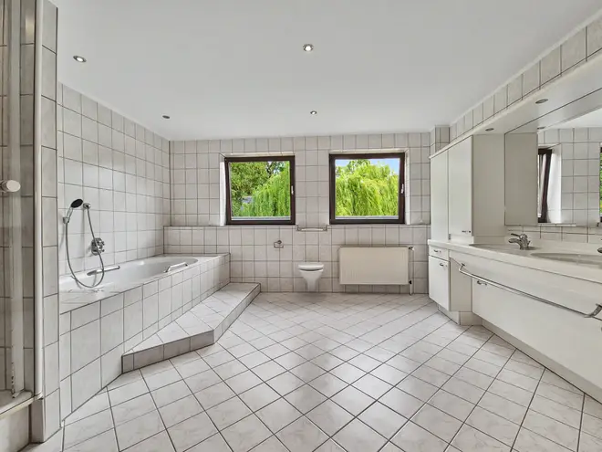 9 Zimmer Haus mit 274 m² in Hamburg – Bild 12