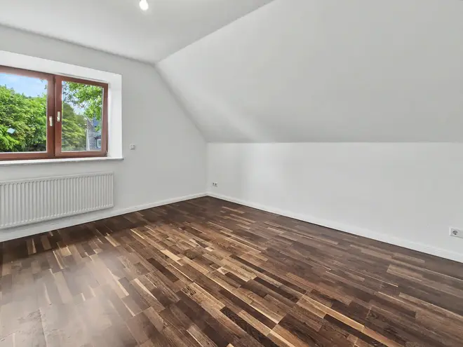 9 Zimmer Haus mit 274 m² in Hamburg – Bild 10