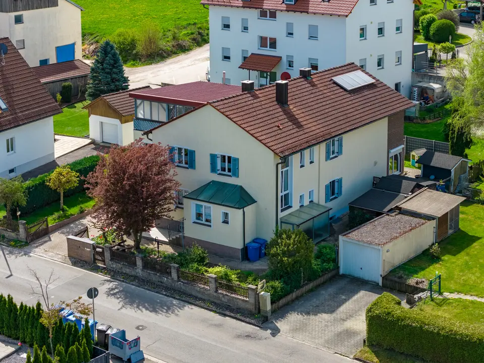 4 Zimmer Haus mit 140 m² in Landshut – Bild 2