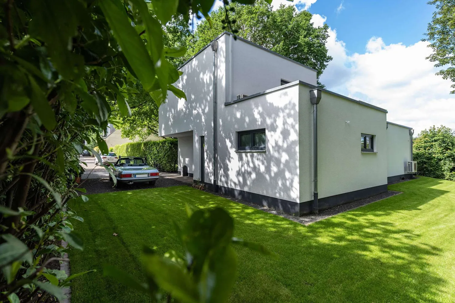 5 Zimmer Haus mit 137 m² in Frankfurt am Main – Bild 1
