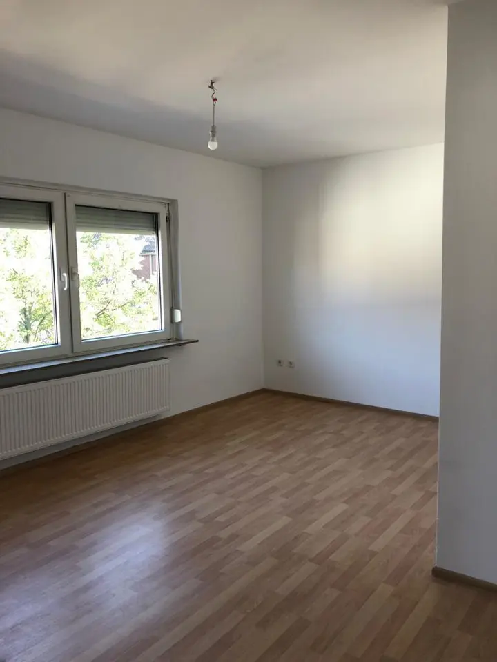 5 Zimmer Wohnung mit 160 m² in Detmold – Bild 1