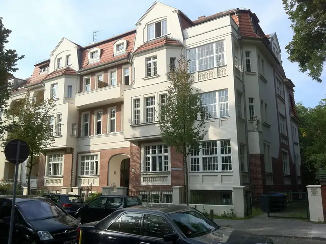 5 Zimmer Wohnung mit 143 m² in Potsdam – Bild 2