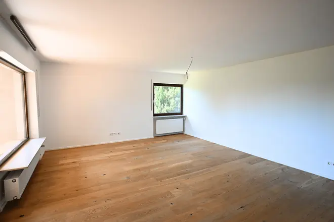 8 Zimmer Haus mit 208 m² in Würzburg – Bild 3