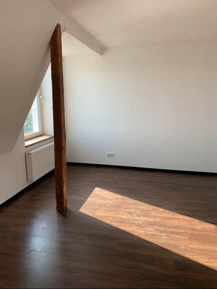 3 Zimmer Wohnung mit 76 m² in Schwerin – Bild 2