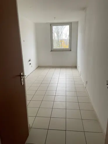4 Zimmer Wohnung mit 95 m² in Duisburg – Bild 2