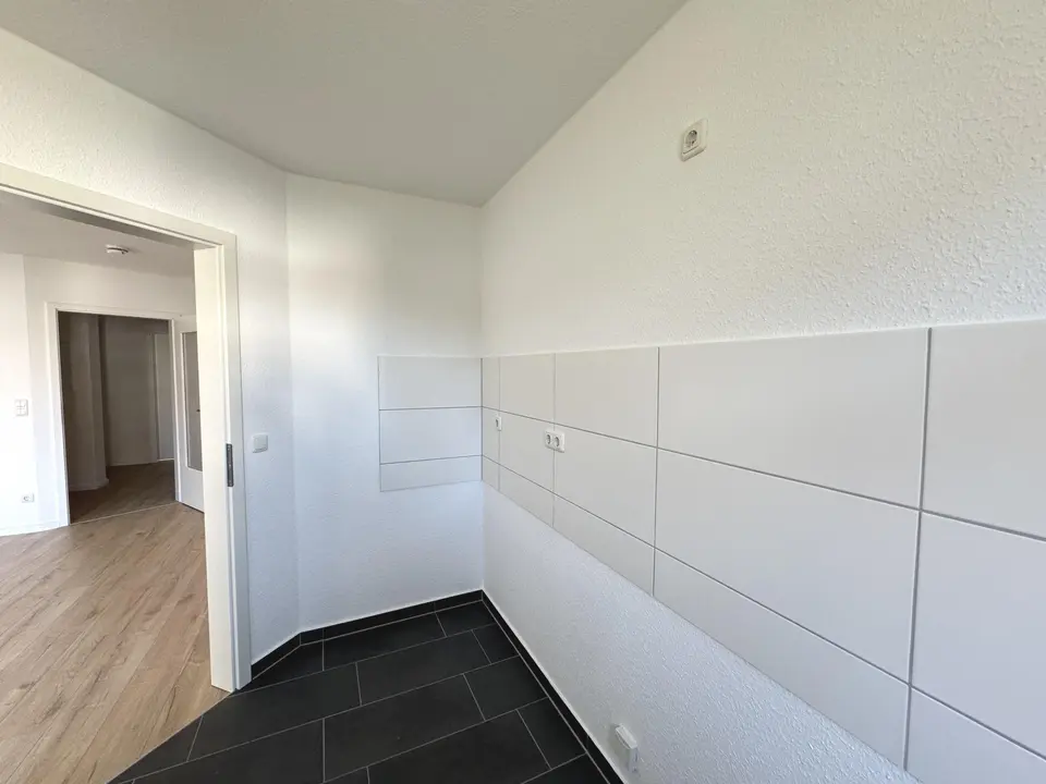 4 Zimmer Wohnung mit 107 m² in Magdeburg – Bild 4