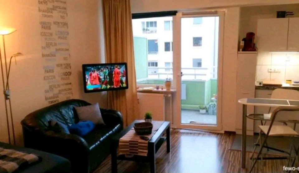WG-Zimmer mit 30 m² in Düsseldorf – Bild 1