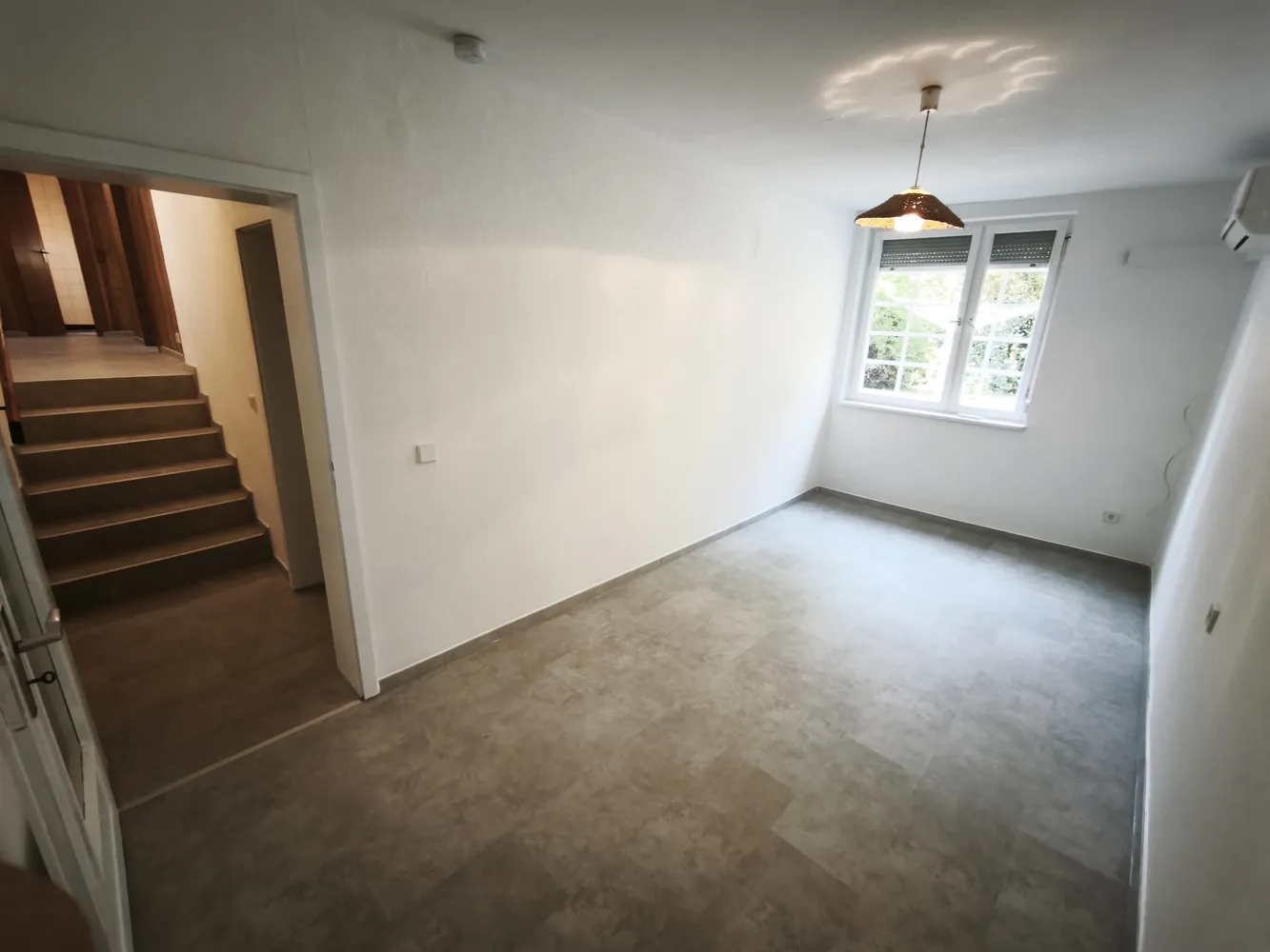 3 Zimmer Wohnung mit 95 m² in Pforzheim – Bild 2