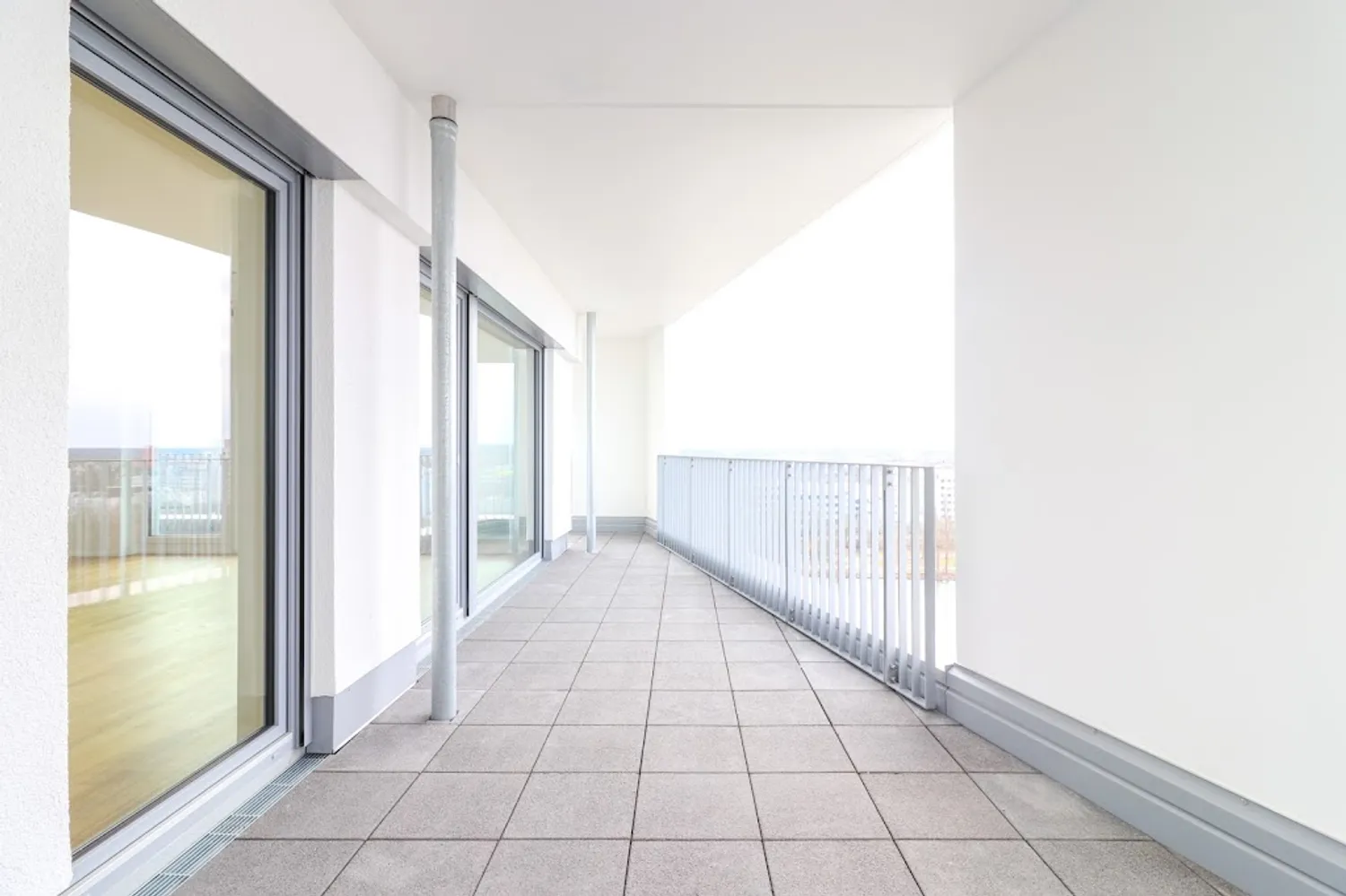 5 Zimmer Wohnung mit 188 m² in Frankfurt am Main – Bild 4