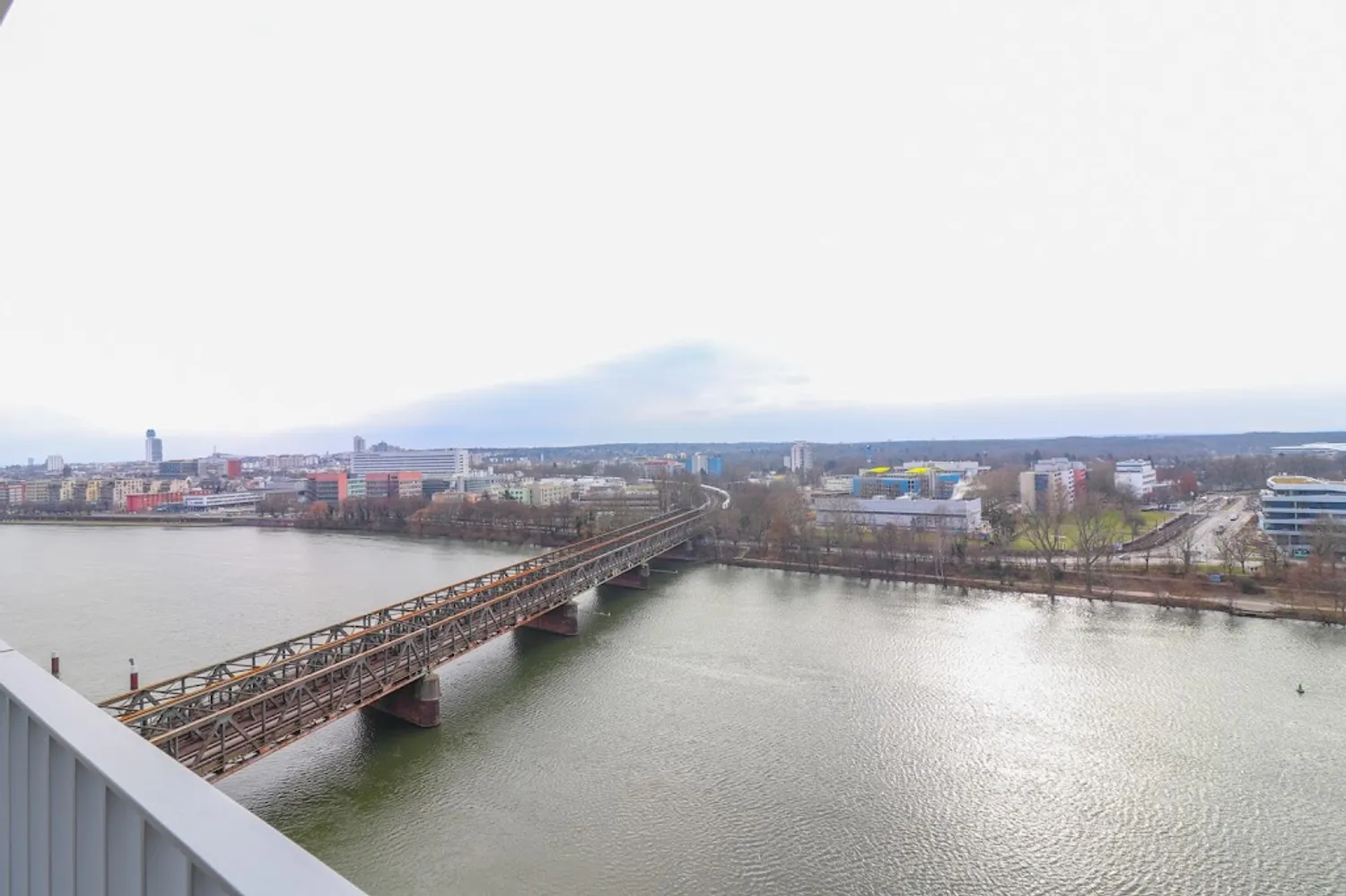 5 Zimmer Wohnung mit 188 m² in Frankfurt am Main – Bild 5