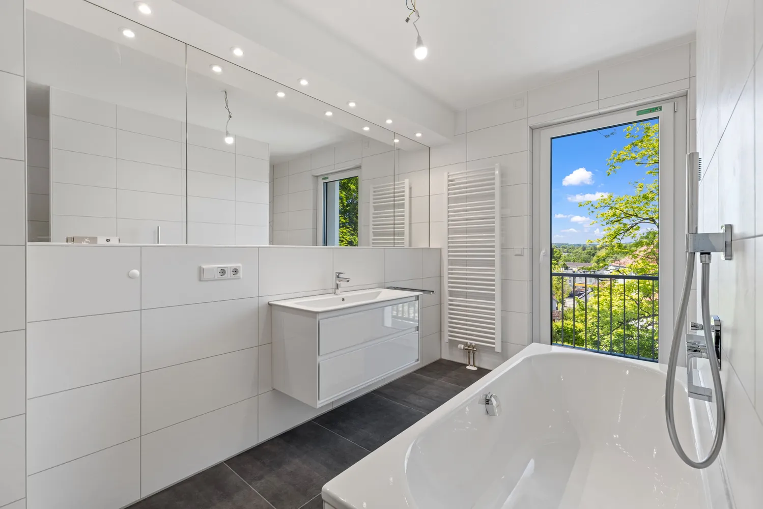 4 Zimmer Wohnung mit 158 m² in Augsburg – Bild 11