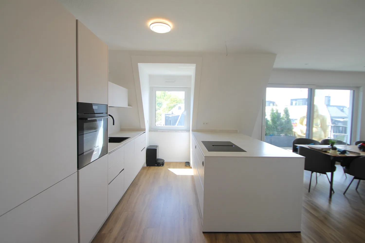 4 Zimmer Wohnung mit 158 m² in Augsburg – Bild 3