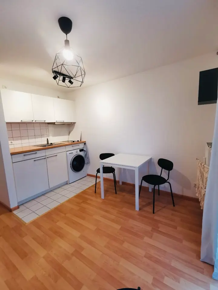 Studio mit 24 m² in Freiburg im Breisgau – Bild 2