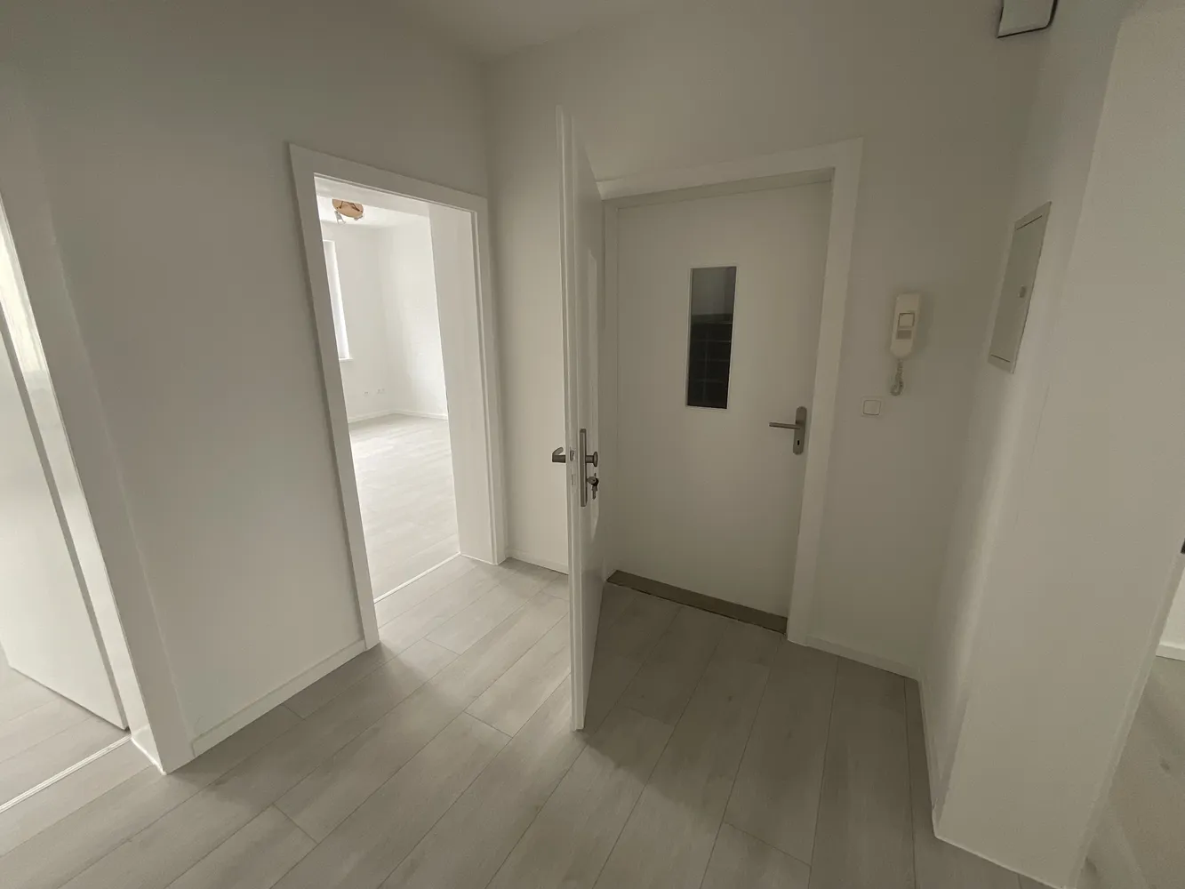 4 Zimmer Wohnung mit 80 m² in Hildesheim – Bild 2