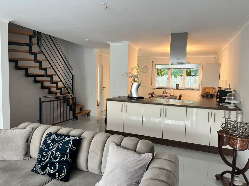 6 Zimmer Haus mit 166 m² in Düsseldorf – Bild 10