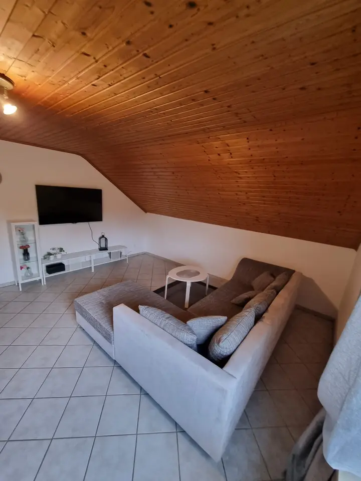 4 Zimmer Wohnung mit 110 m² in Siegen – Bild 1
