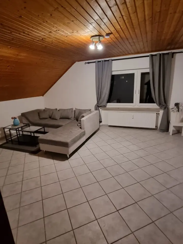 4 Zimmer Wohnung mit 110 m² in Siegen – Bild 2