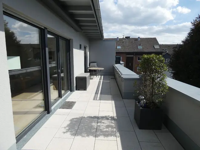 4 Zimmer Wohnung mit 114 m² in Leverkusen – Bild 1
