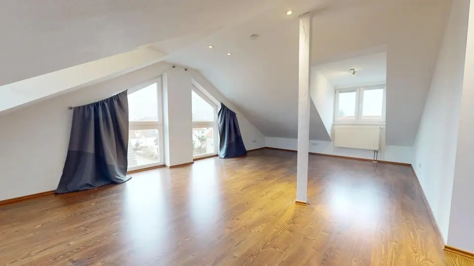 3 Zimmer Wohnung mit 98 m² in Erlangen – Bild 1