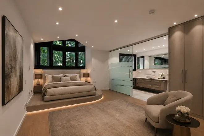 6 Zimmer Haus mit 409 m² in München – Bild 5